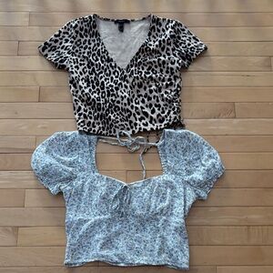 2 cropped tops